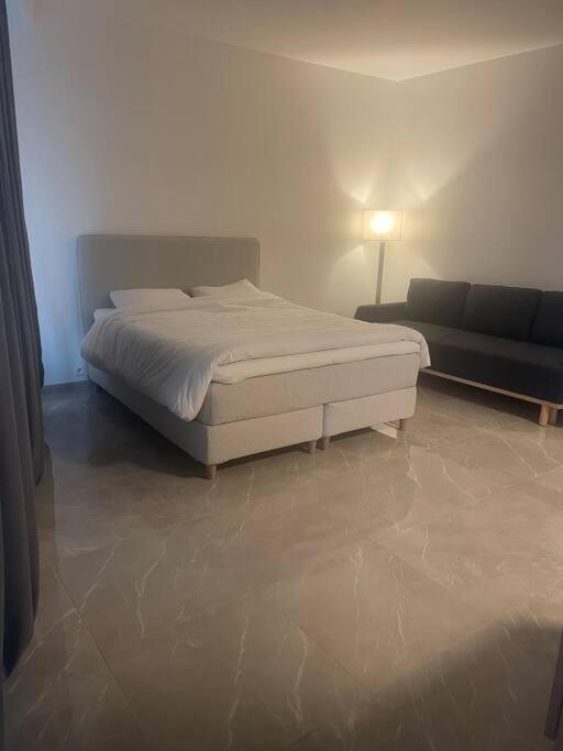 Diamonds Studio Apartment Antwerp Luaran gambar