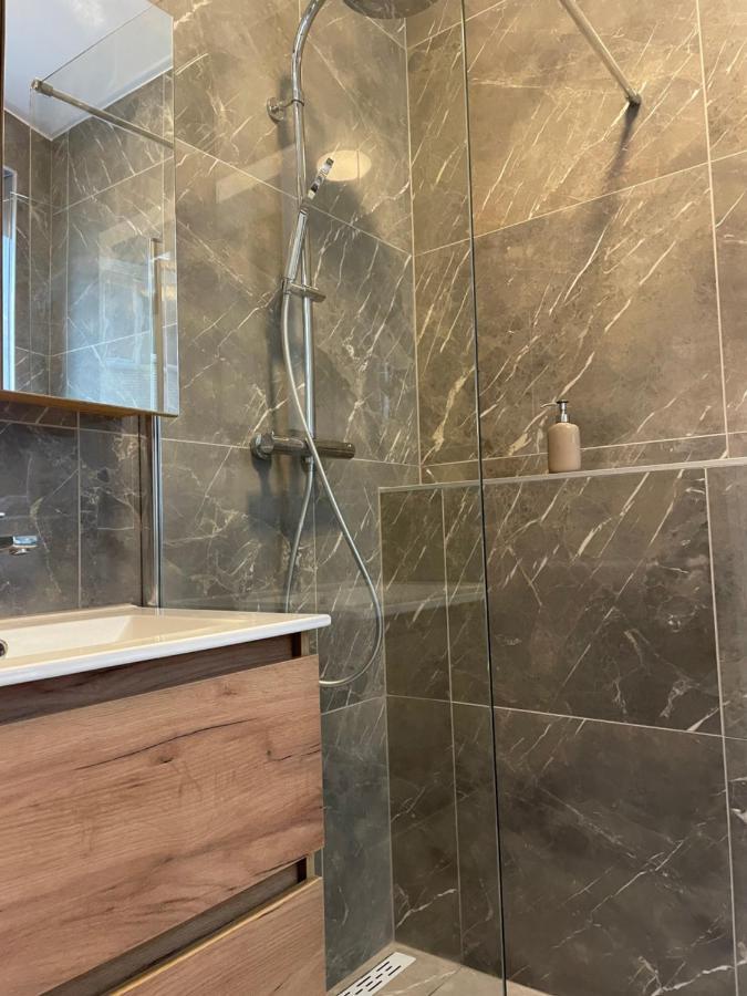 Diamonds Studio Apartment Antwerp Luaran gambar
